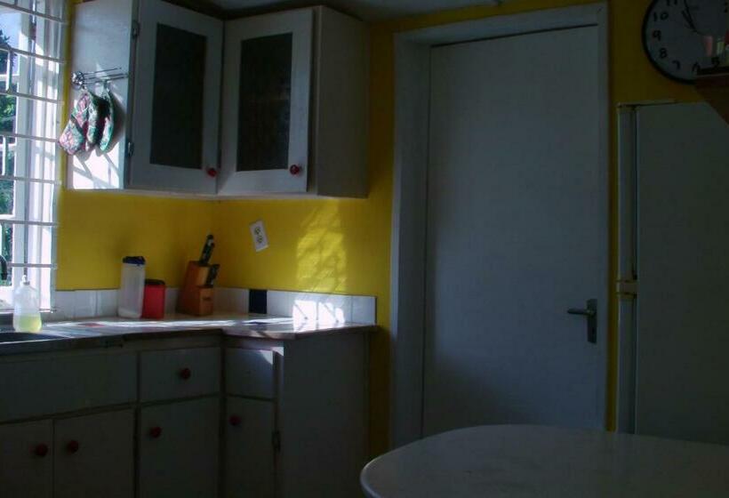 اتاق استاندارد, Kingsworth Bed And Breakfast