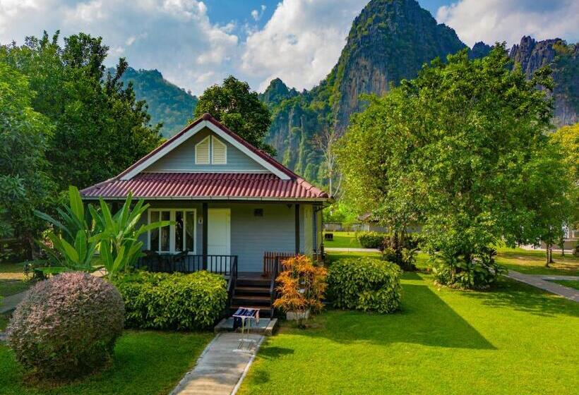 Бунгало Стандарт с Балконом, Bearlin Bungalow