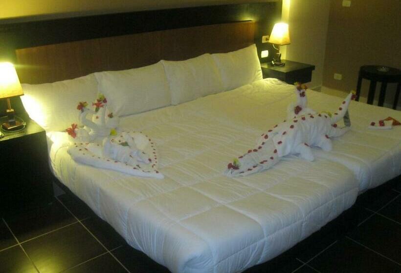 اتاق لوکس, Mousa Coast Hotel & Spa