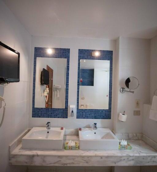 اتاق لوکس یک تخته, Mousa Coast Hotel & Spa