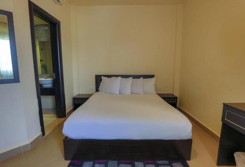 سوییت, Mousa Coast Hotel & Spa