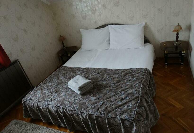 デラックスルーム, Budai Panzió