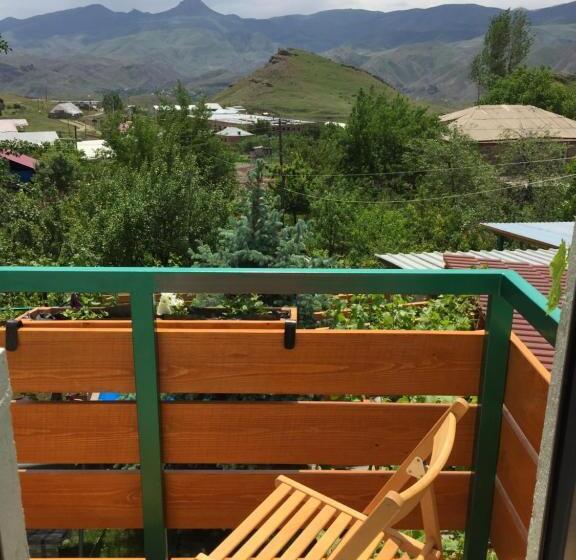 اتاق لوکس, Green Stone Boutique