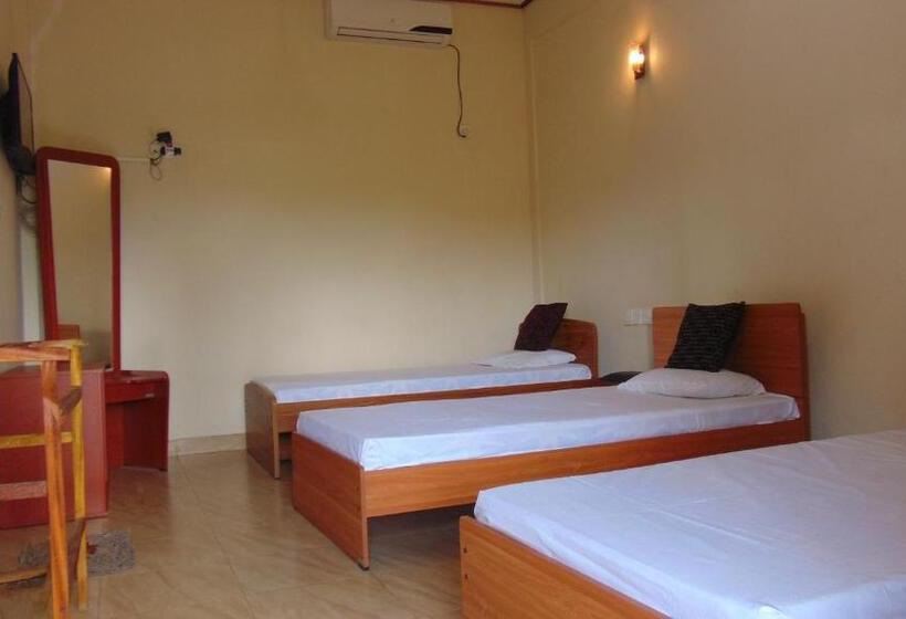 Habitació Triple Estàndard, Alas Garden