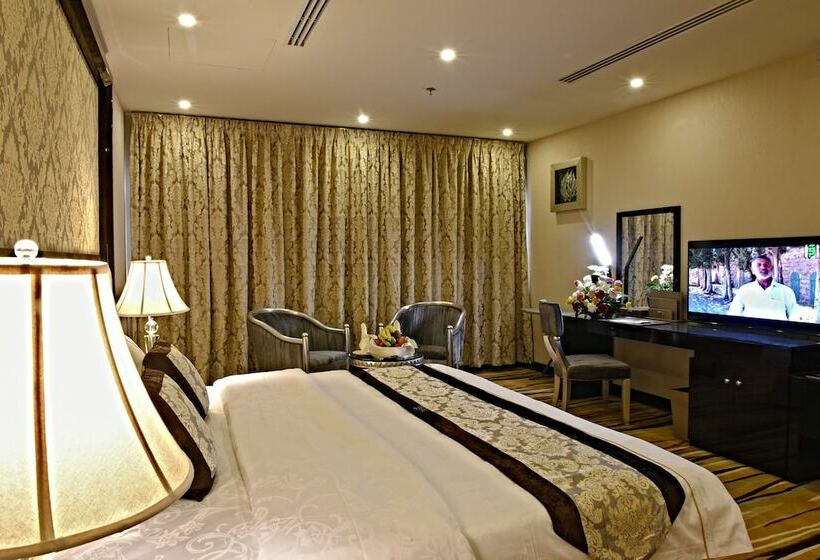 سوییت جونیور, Garden Plaza