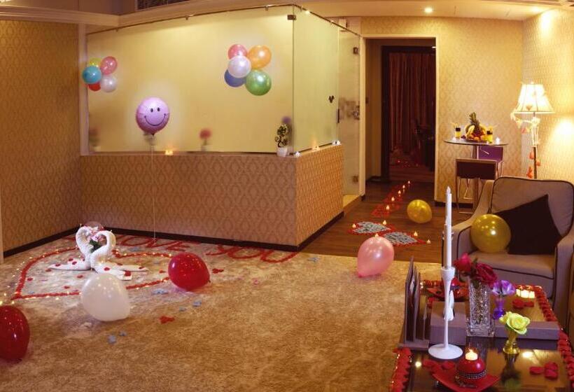 سوییت, Garden Plaza