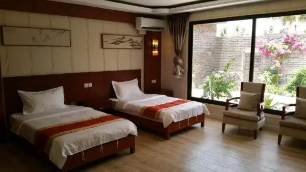 سوییت سوپریور, Hôtel Des Jardins