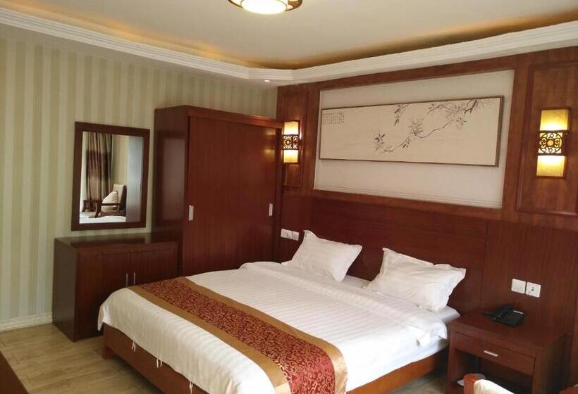 سوییت سوپریور, Hôtel Des Jardins