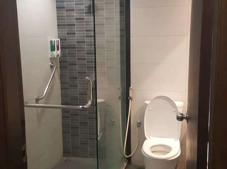 Suite, Kharisma
