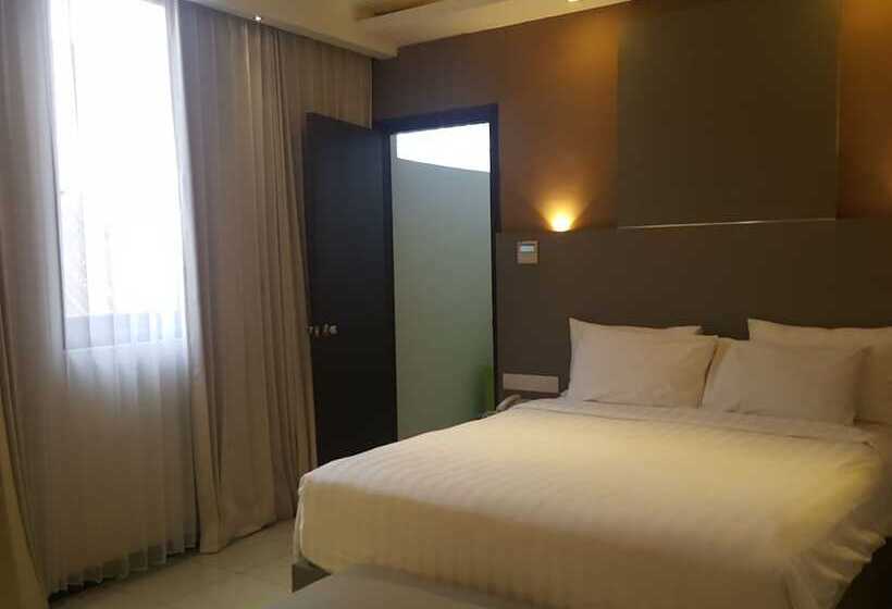 חדר סטנדרט, Kharisma