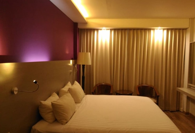 חדר סטנדרט, Kharisma