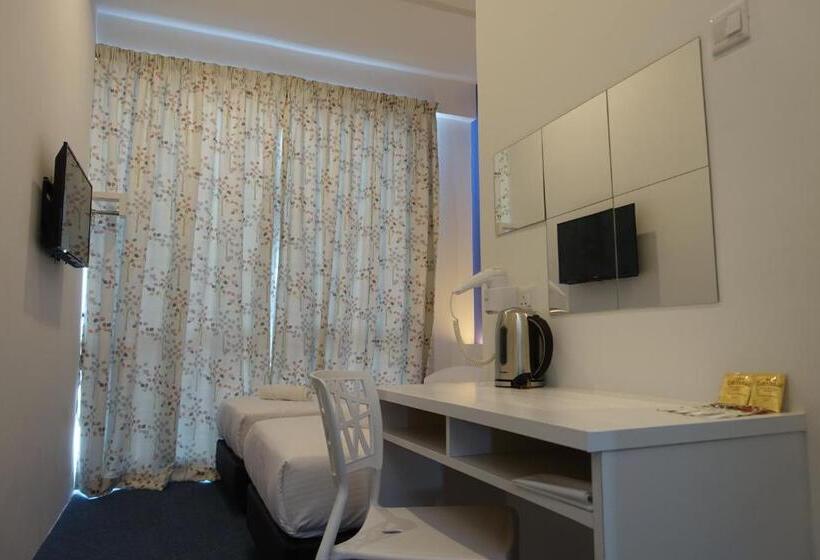 デラックスルーム, Lodge 10