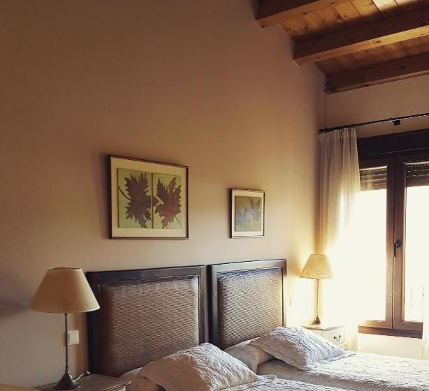 غرفة قياسية, Rural Los Manzanos