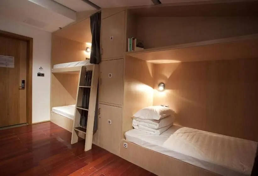 اتاق استاندارد چهار تخته, Trip Voicer Chengdu Wide And Narrow Alley