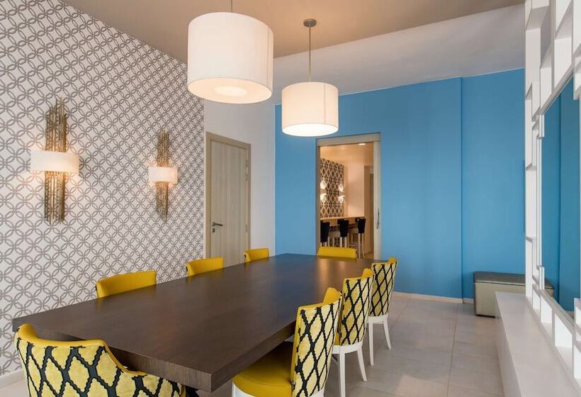 로얄 스위트, Radisson Blu Resort Saidia Beach