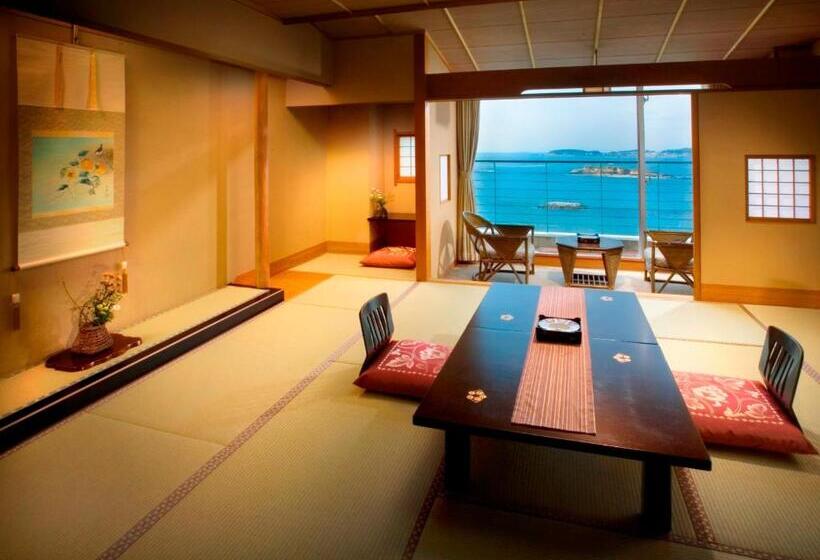 غرفة قياسية مطلّة علي البحر, Himakajima Isuzukan