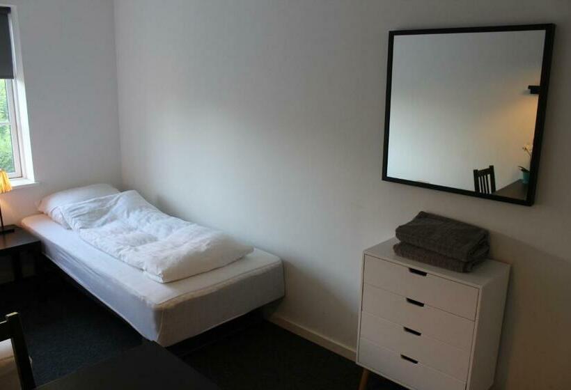 Habitación Estándar, Close But Quiet