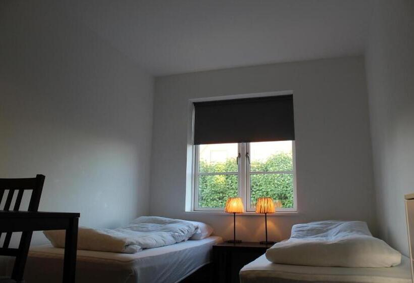Habitación Estándar, Close But Quiet