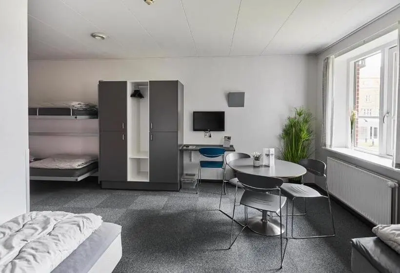 Perhehuone, Danhostel Esbjerg