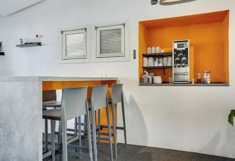 Classic Neljän Hengen Huone, Danhostel Vejle
