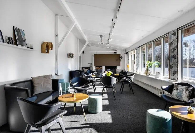 Perhehuone, Danhostel Vejle
