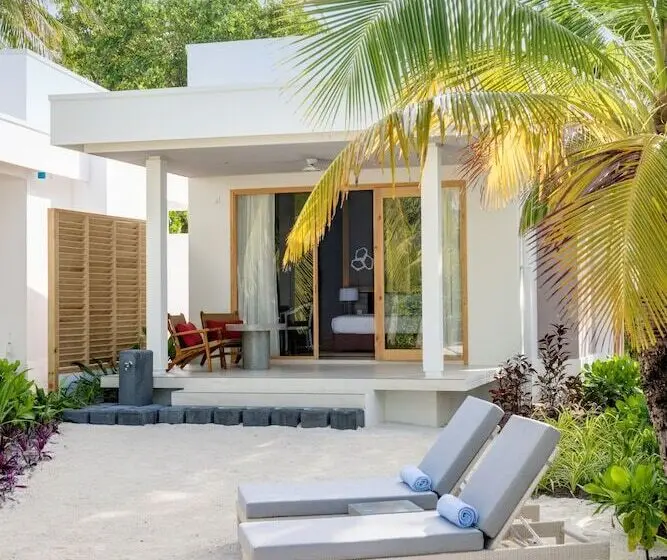 بانگلوی استاندارد, Niva Dhigali Maldives