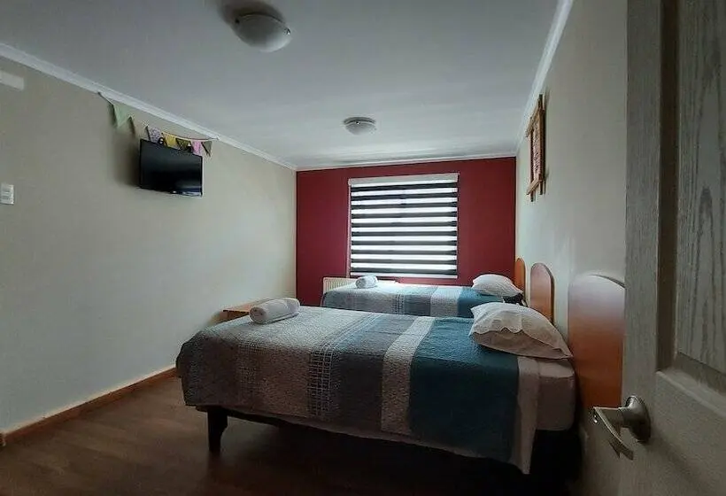 スタンダードルーム, Hostal La Base