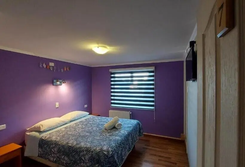 エコノミールーム, Hostal La Base