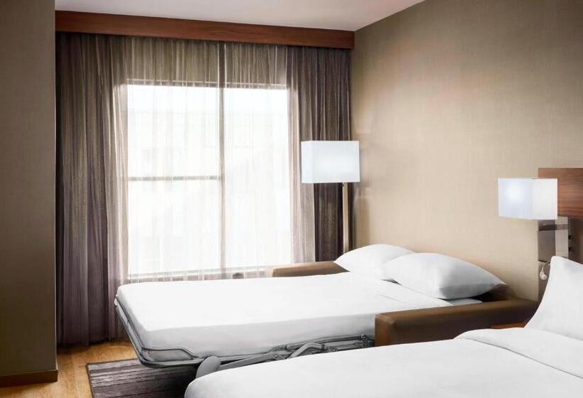 장애인을 위한 스탠다드 룸, Ac Hotel By Marriott Chapel Hill Downtown