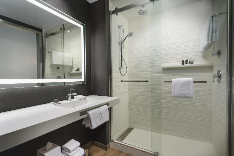 غرفة قياسية سرير كينج, Ac Hotel By Marriott Chapel Hill Downtown