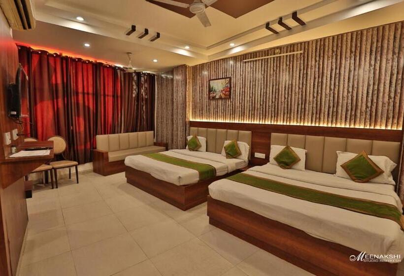 Deluxe Familjerum, Haridev