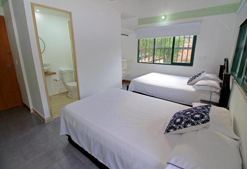 Номер Стандарт Трехместный, La Casa Amarela