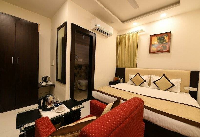 디럭스 룸, Madhav Muskan Residency