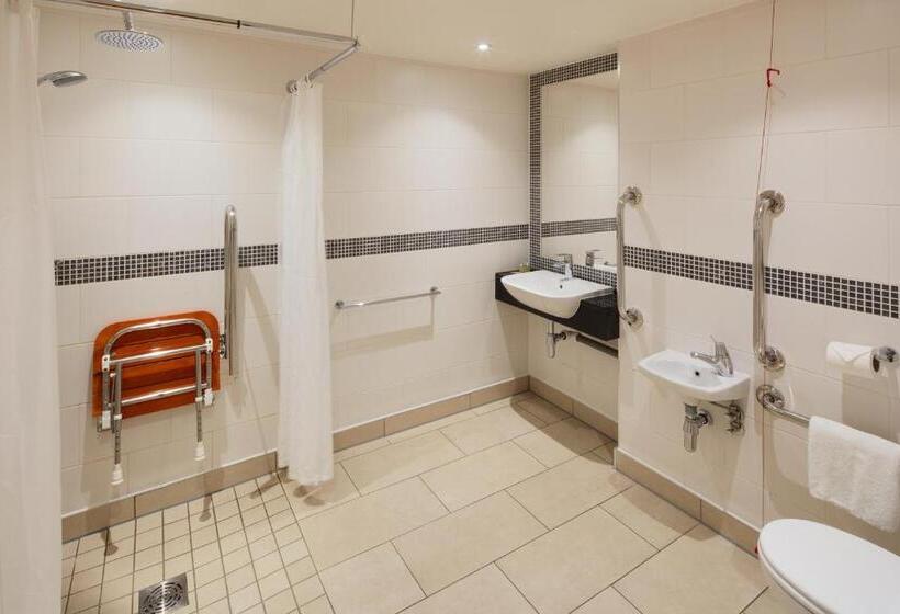 Студия Deluxe, Marlin Waterloo