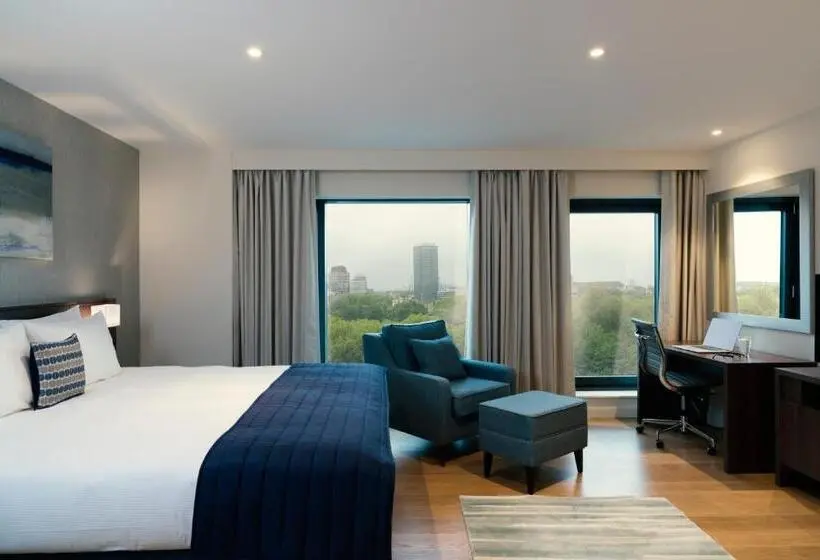 Premium-studio, Marlin Waterloo