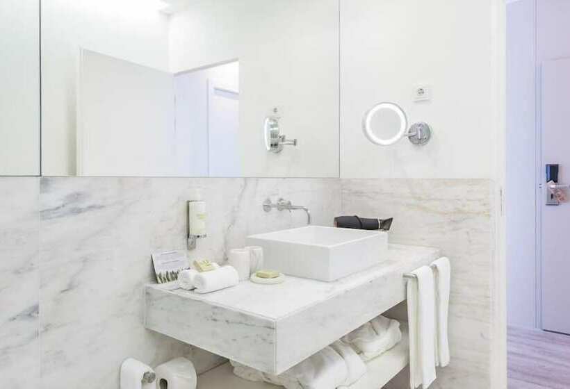 디럭스 룸, Octant Santiago