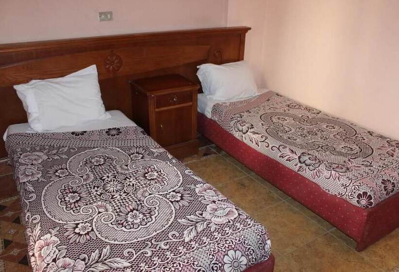 Economy Quadruple Room, Sea Star