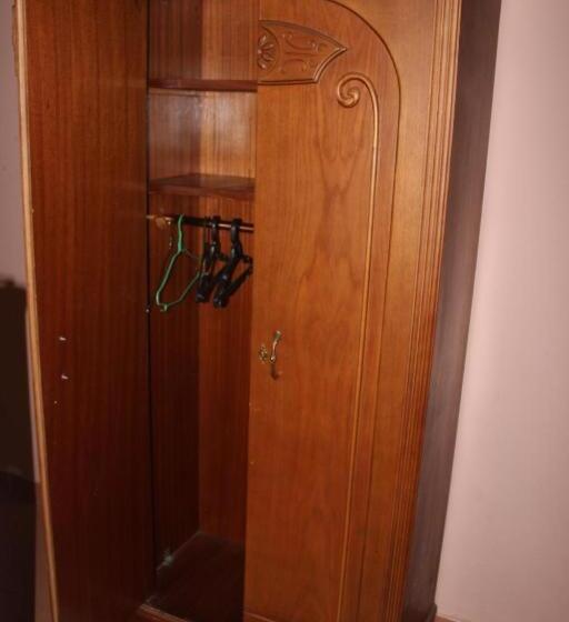 اتاق اکونومی یک تخته, Sea Star