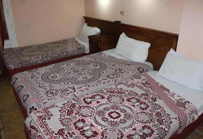 اتاق استاندارد سه نفره, Sea Star