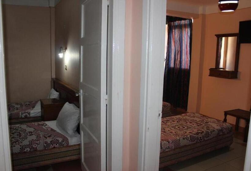 Economy Quadruple Room, Sea Star