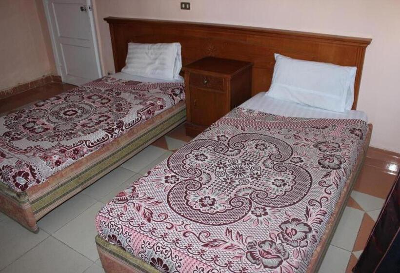 Economy Quadruple Room, Sea Star