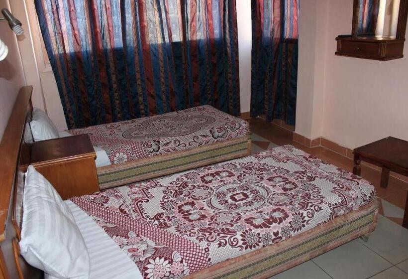 اتاق استاندارد چهار تخته با چشم‌انداز دریا, Sea Star