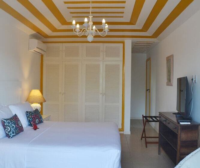 اتاق لوکس, Villa Raphael