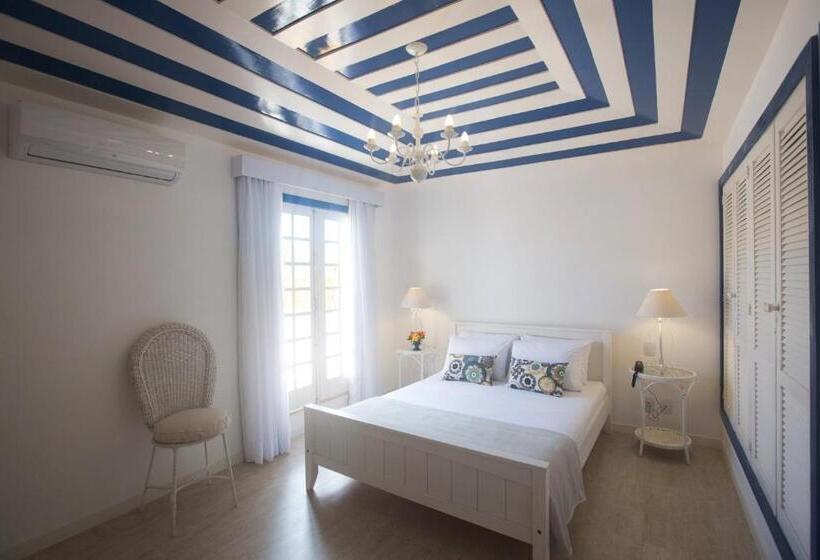 سوییت جونیور, Villa Raphael