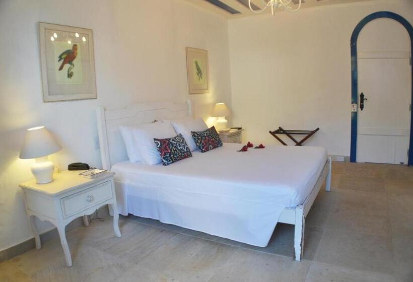 سوییت جونیور, Villa Raphael