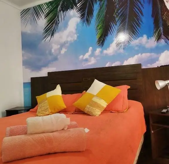 اتاق استاندارد با سرویس بهداشتی مشترک, Aji Verde Hostel