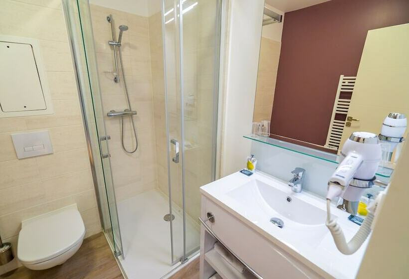 استودیو کامفورت, All Suites Choisy Le Roi