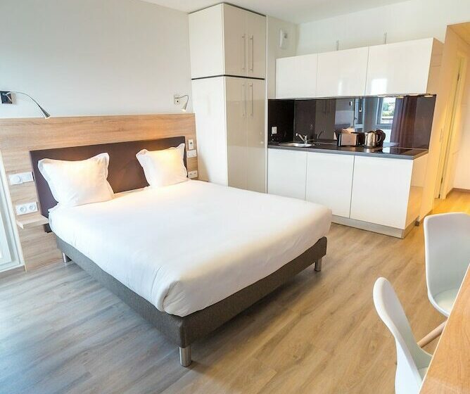 استودیو کامفورت, All Suites Choisy Le Roi