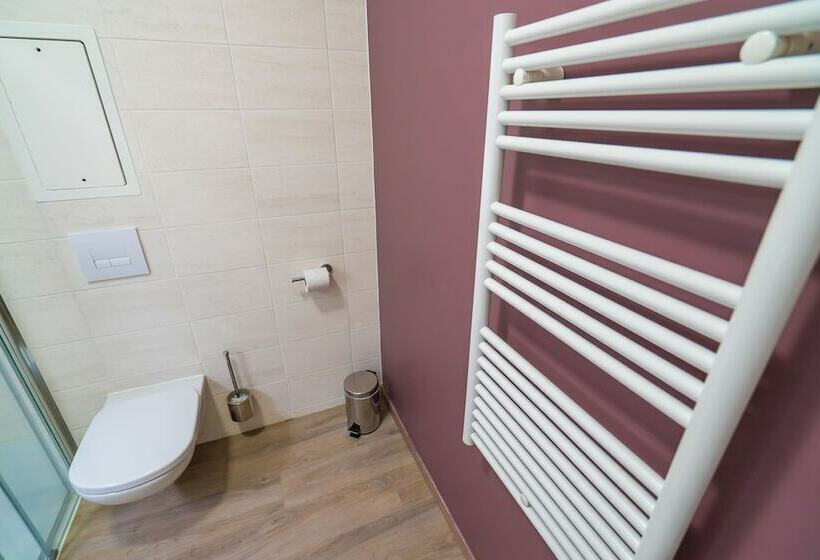 استودیو کامفورت, All Suites Choisy Le Roi