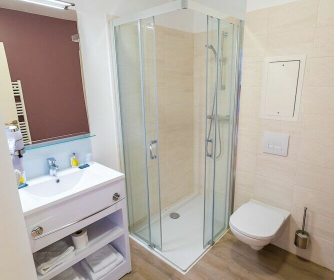 استودیو کامفورت, All Suites Choisy Le Roi